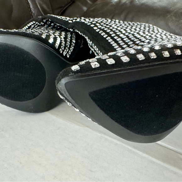 NWOT! NEW NEW NEW NEVER WORN! Knee-high, High Heel Rhinestone Boots Sz 11 - NYE - Picture 7 of 8